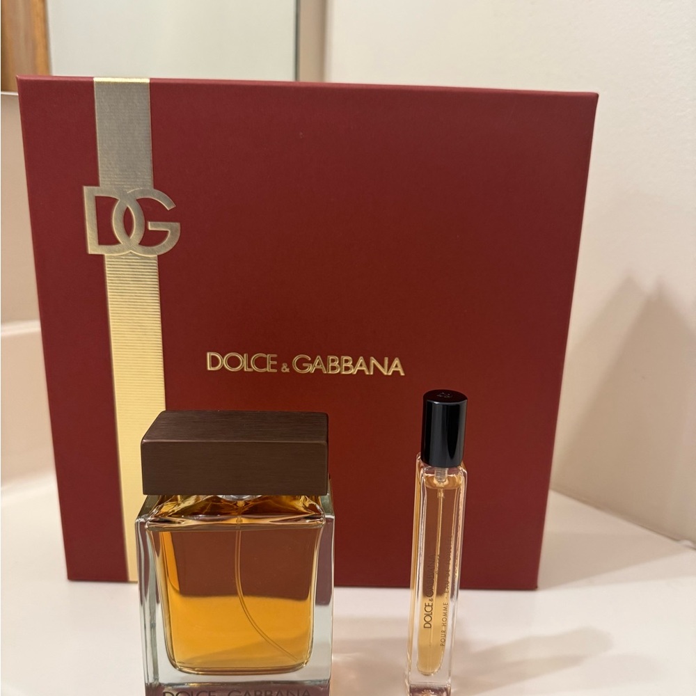 Dolce & Gabbana The One Pour Homme - Gold and Red Packaging